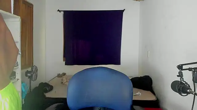 Snapshot of JuanchiT66 chatting on 11, 10, 2025 JuanchiT66 online show from 11, 10, 2025