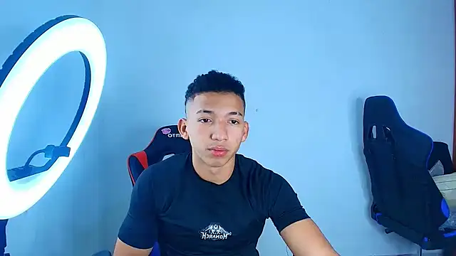 Snapshot of JuanchiT66 chatting on 14, 10, 2025 JuanchiT66 online show from 14, 10, 2025