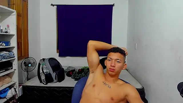 Snapshot of JuanchiT66 chatting on 15, 10, 2025 JuanchiT66 online show from 15, 10, 2025