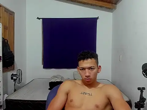 Snapshot of JuanchiT66 chatting on 26, 10, 2025 JuanchiT66 online show from 26, 10, 2025