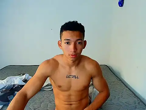 Snapshot of JuanchiT66 chatting on 14, 11, 2025 JuanchiT66 online show from 14, 11, 2025