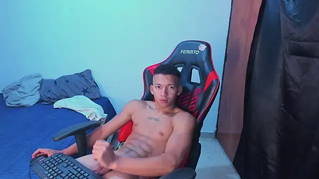 Snapshot of JuanchiT66 chatting on 4, 6, 2026 JuanchiT66 online show from 4, 6, 2026