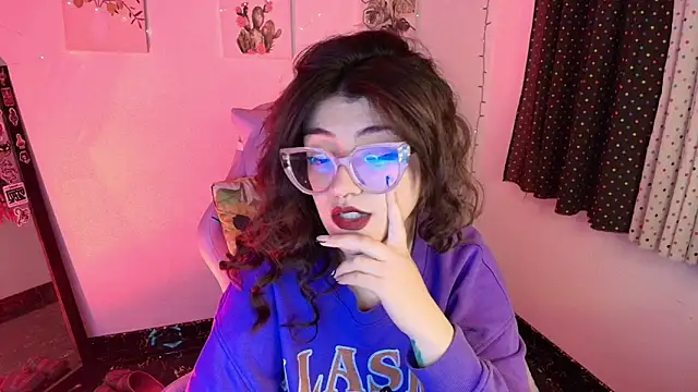 Snapshot of isaferrer06 chatting on 8, 11, 2025 isaferrer06 online show from 8, 11, 2025