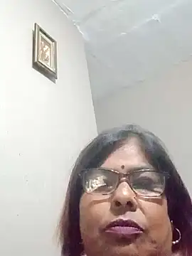 Snapshot of mileesha chatting on 10, 10, 2025 mileesha online show from 10, 10, 2025