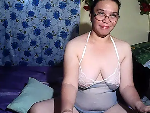 Adeline05 online show from 20, 3, 2026