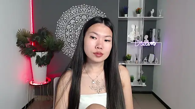 Snapshot of LunaPurrr chatting on 18, 9, 2025 LunaPurrr online show from 18, 9, 2025