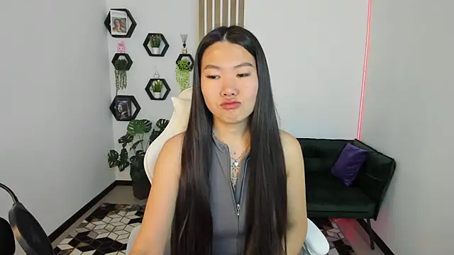 Snapshot of LunaPurrr chatting on 22, 9, 2025 LunaPurrr online show from 22, 9, 2025