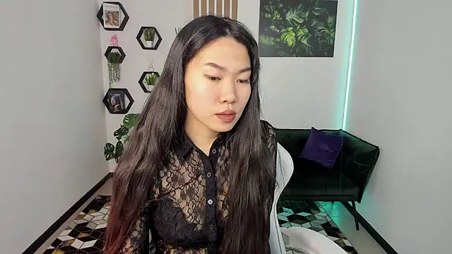 Snapshot of LunaPurrr chatting on 22, 11, 2025 LunaPurrr online show from 22, 11, 2025