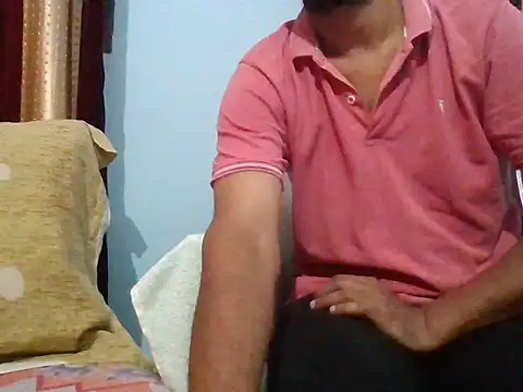 Snapshot of creativecommin chatting on 15, 9, 2025 creativecommin online show from 15, 9, 2025