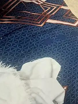 whitelady15 online show from 17, 12, 2025