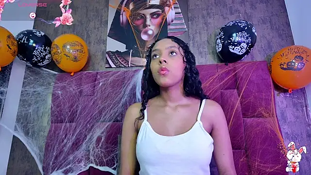 Snapshot of sophiasweet__1 chatting on 24, 10, 2025 sophiasweet 1 online show from 24, 10, 2025