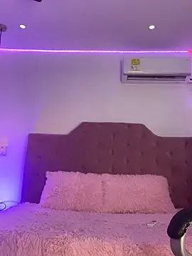 Velveet x online show from 13, 11, 2025