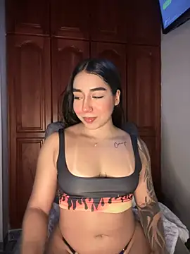 KaditaNavarro online show from 29, 10, 2025