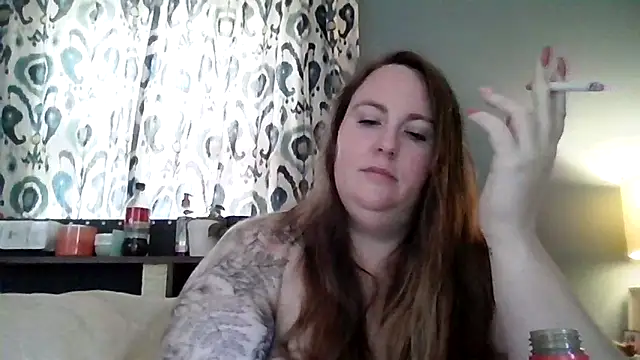 Snapshot of Domimommy420 chatting on 22, 11, 2025 Domimommy420 online show from 22, 11, 2025