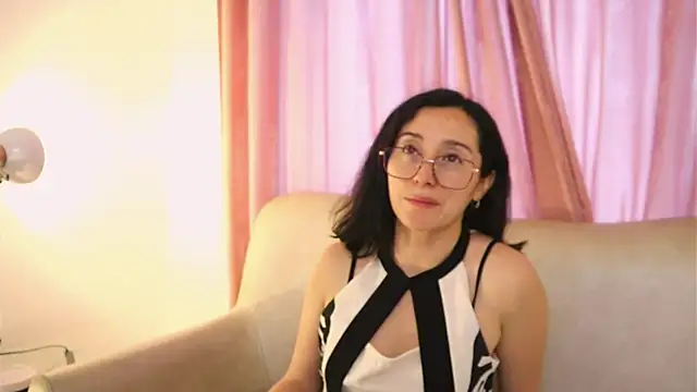 Snapshot of Ginevra_esposito chatting on 20, 5, 2026 Ginevra esposito online show from 20, 5, 2026