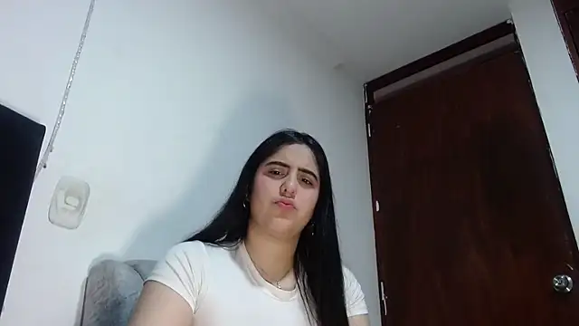 Snapshot of Electraweb_09 chatting on 23, 10, 2025 Electraweb 09 online show from 23, 10, 2025