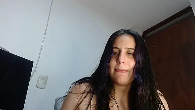 Snapshot of Electraweb_09 chatting on 3, 11, 2025 Electraweb 09 online show from 3, 11, 2025