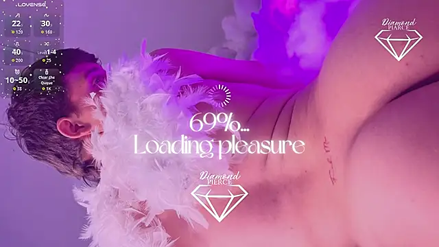 Snapshot of Diamond_Piarce chatting on 9, 11, 2025 Diamond Piarce online show from 9, 11, 2025