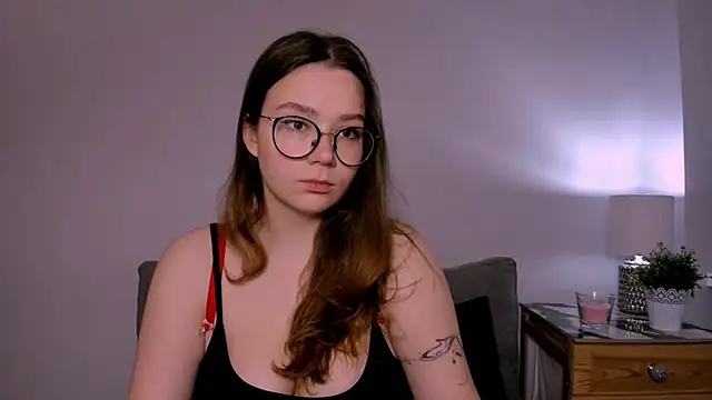 Snapshot of KatySensualy chatting on 28, 11, 2025 KatySensualy online show from 28, 11, 2025