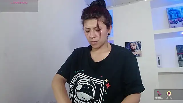 Snapshot of Raven_Rouge_ chatting on 12, 1, 2026 Raven Rouge online show from 12, 1, 2026