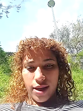 Snapshot of Vikyvoyeur chatting on 5, 11, 2025 Vikyvoyeur online show from 5, 11, 2025