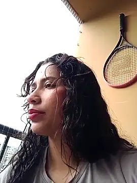 Vikyvoyeur online show from 19, 4, 2026