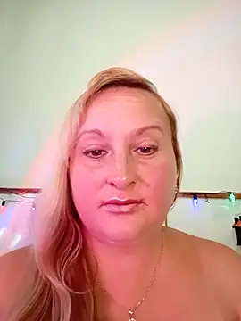 XHelenaX90 online show from 23, 9, 2025