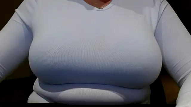 Esmee-Xxx online show from 12, 11, 2025