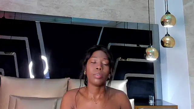 Snapshot of AbbieCyruz chatting on 13, 9, 2025 AbbieCyruz online show from 13, 9, 2025