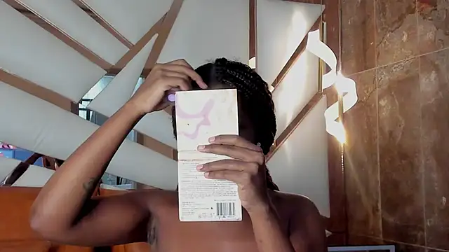 Snapshot of AbbieCyruz chatting on 12, 11, 2025 AbbieCyruz online show from 12, 11, 2025