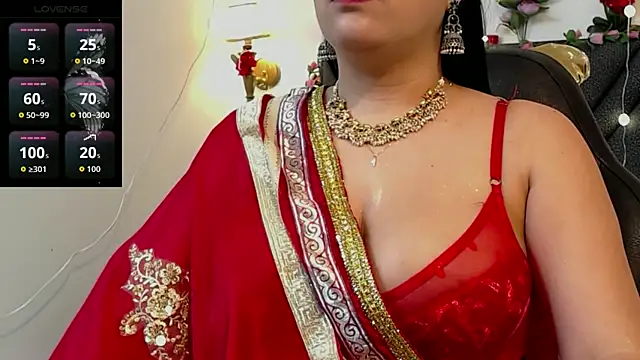 Snapshot of IndraKaur_ chatting on 28, 4, 2026 IndraKaur online show from 28, 4, 2026