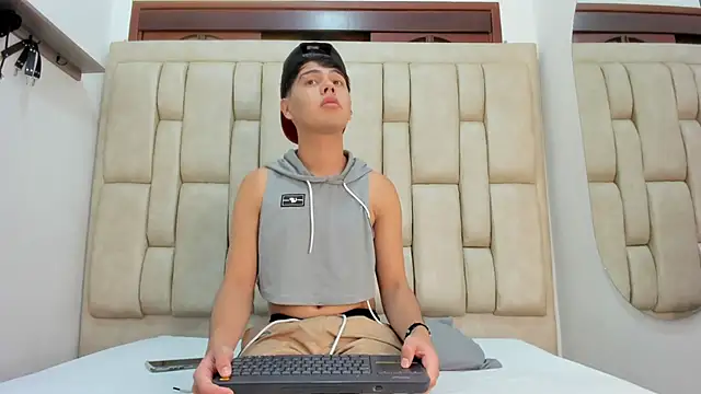 Snapshot of Felipe_Cold chatting on 18, 1, 2026 Felipe Cold online show from 18, 1, 2026