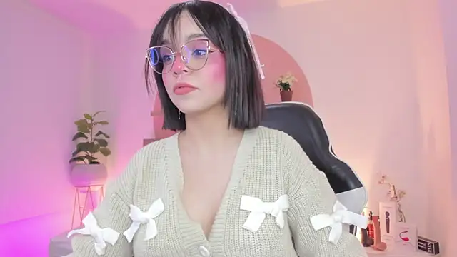 Clara Luu online show from 27, 3, 2026