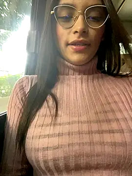 Hannacooper3 online show from 15, 11, 2025