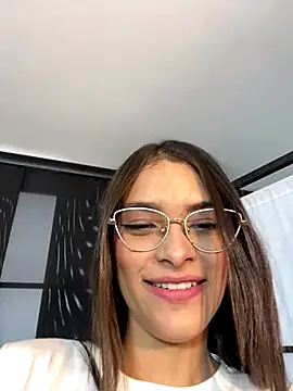 Hannacooper3 online show from 25, 11, 2025