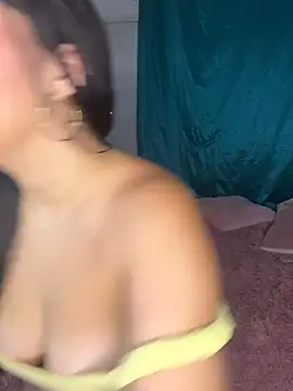 Isaa-Sweet online show from 2, 11, 2025