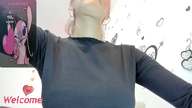 Snapshot of anastasia_tuya chatting on 20, 9, 2025 anastasia tuya online show from 20, 9, 2025