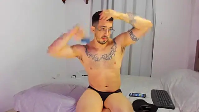 Snapshot of Hunter_Hoott chatting on 1, 12, 2025 Hunter Hoott online show from 1, 12, 2025