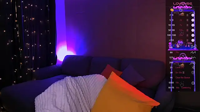 AnyaTaylor  online show from 15, 4, 2026