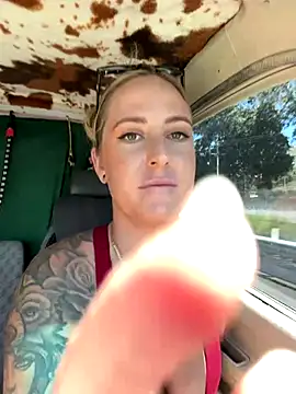 OdetteDelane online show from 20, 11, 2025