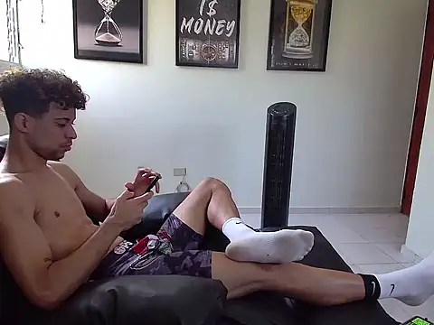 Snapshot of Dollarhot30 chatting on 19, 3, 2026 Dollarhot30 online show from 19, 3, 2026