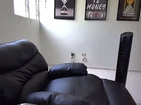 Snapshot of Dollarhot30 chatting on 29, 3, 2026 Dollarhot30 online show from 29, 3, 2026