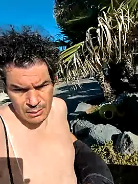 Snapshot of twitshe chatting on 15, 6, 2026 twitshe online show from 15, 6, 2026