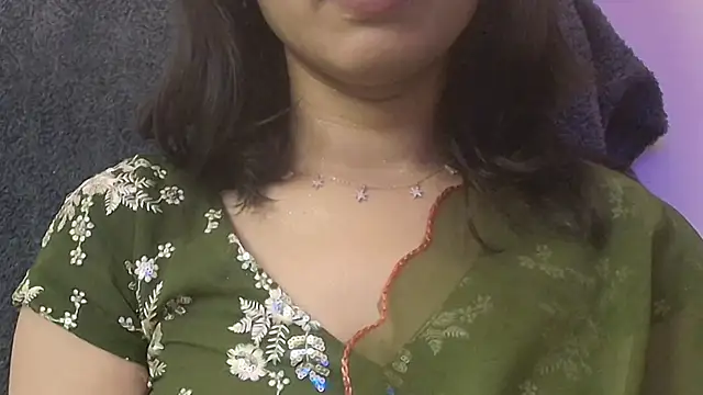 Snapshot of SWEET-18-TEEN chatting on 9, 10, 2025 SWEET-18-TEEN online show from 9, 10, 2025