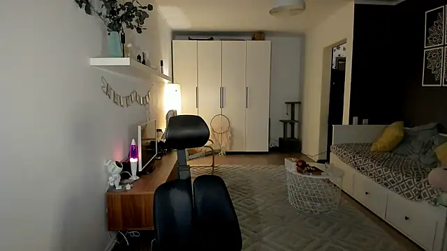 Snapshot of Bear_Beer130 chatting on 13, 10, 2025 Bear Beer130 online show from 13, 10, 2025