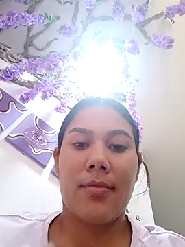 burbuja02 online show from 26, 9, 2025