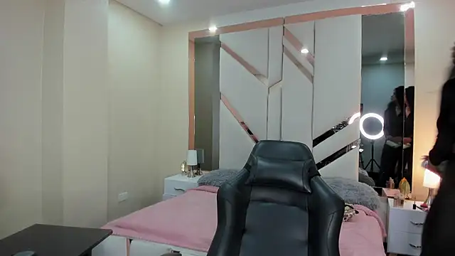 EmmaStonns online show from 16, 10, 2025