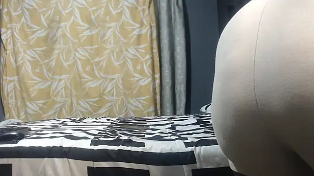 Snapshot of SEXYHUGEASS21 chatting on 16, 7, 2026 SEXYHUGEASS21 online show from 16, 7, 2026