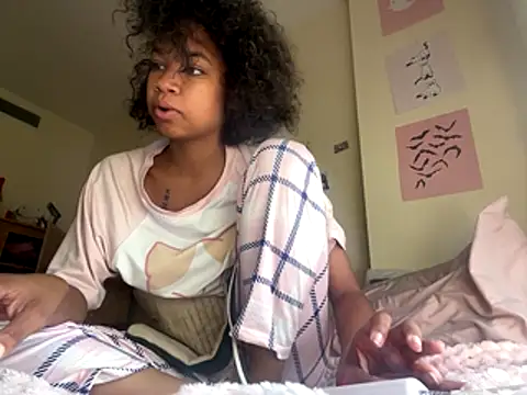 luvrgrllani online show from 16, 11, 2025