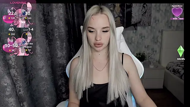 Snapshot of KiraKrox chatting on 10, 9, 2025 KiraKrox online show from 10, 9, 2025